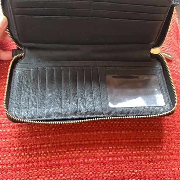 Michael Kors cross grain leather wallet - Picture 3 of 6